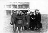 На экскурсии в Днепродзержинске на зимних каникулах 1982 г. (прислала Барильченко (Куц) Елена)
